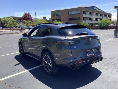 2025 Alfa Romeo Stelvio Sprint AWD