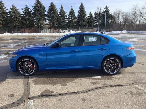 2025 Alfa Romeo Giulia AWD