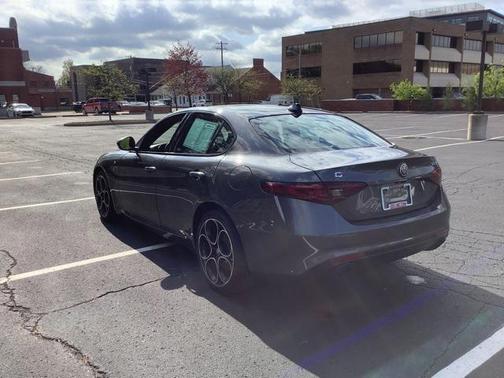 2022 Alfa Romeo Giulia Ti