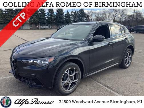 2025 Alfa Romeo Stelvio Sprint AWD