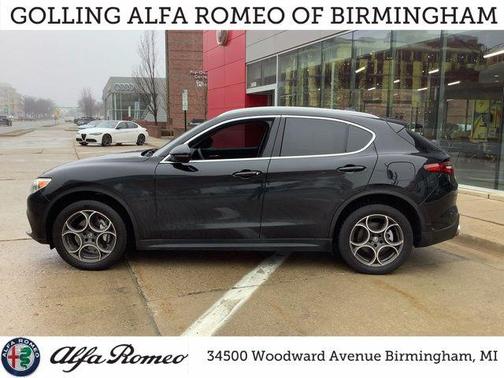 2020 Alfa Romeo Stelvio Base