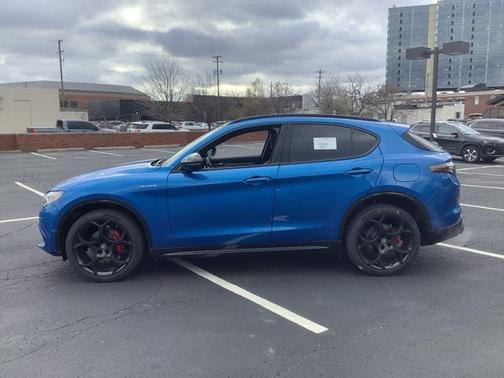 2025 Alfa Romeo Stelvio Sprint AWD