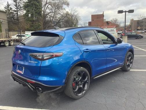 2025 Alfa Romeo Stelvio Sprint AWD