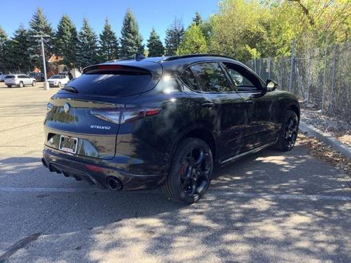 2025 Alfa Romeo Stelvio Sprint AWD