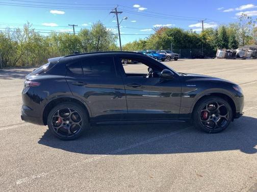 2025 Alfa Romeo Stelvio Sprint AWD