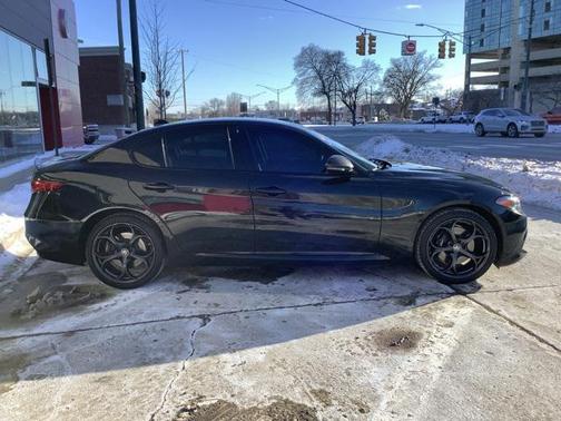 2023 Alfa Romeo Giulia Estrema AWD