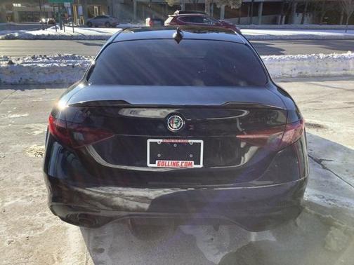 2023 Alfa Romeo Giulia Estrema AWD