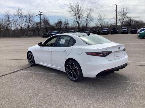 2025 Alfa Romeo Giulia AWD