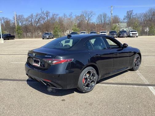 2025 Alfa Romeo Giulia AWD