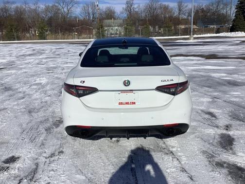 2025 Alfa Romeo Giulia AWD