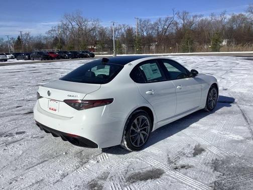 2025 Alfa Romeo Giulia AWD