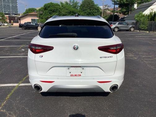 Alfa White 2021 Alfa Romeo Stelvio Ti