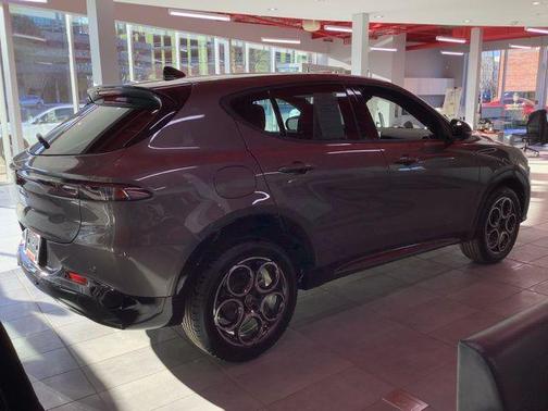 2026 Alfa Romeo Tonale Sprint