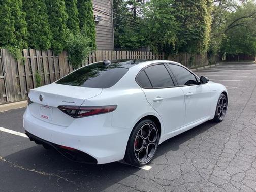 2024 Alfa Romeo Giulia Veloce AWD