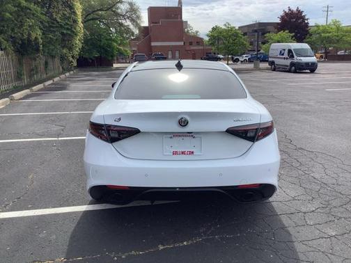 2024 Alfa Romeo Giulia Veloce AWD