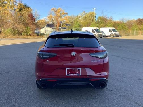 2025 Alfa Romeo Stelvio Sprint AWD