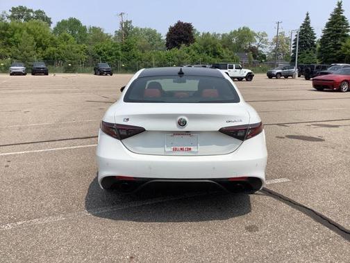 2025 Alfa Romeo Giulia AWD