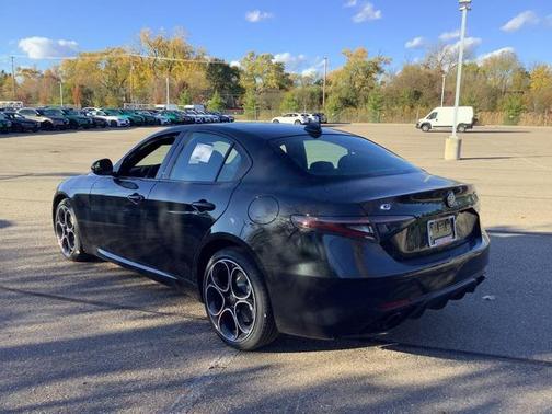 2025 Alfa Romeo Giulia AWD