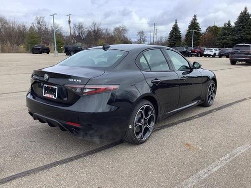 2025 Alfa Romeo Giulia AWD
