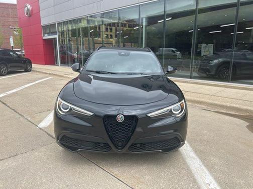 Vulcano Black Metallic 2020 Alfa Romeo Stelvio Ti Sport