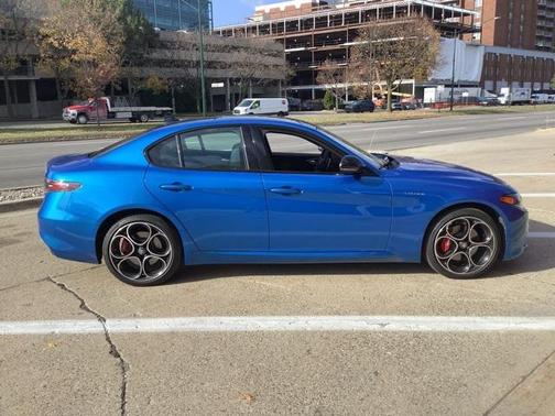 2025 Alfa Romeo Giulia AWD