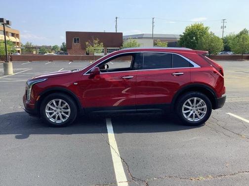 2023 Cadillac XT4 Luxury