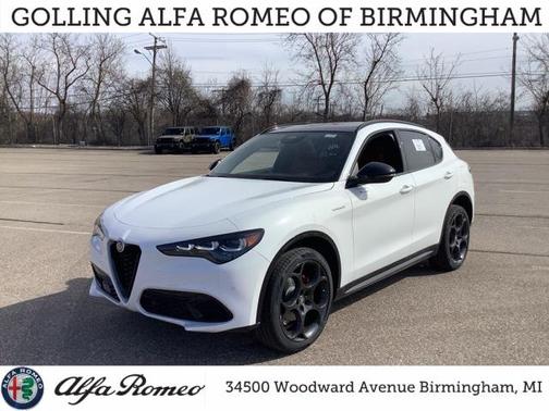 2025 Alfa Romeo Stelvio Sprint AWD