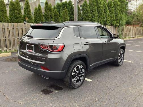 Granite Crystal Metallic Clearcoat 2022 Jeep Compass Limited