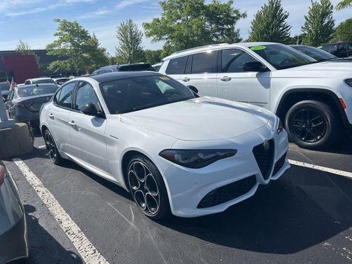 Milano White 2024 Alfa Romeo Giulia Veloce AWD