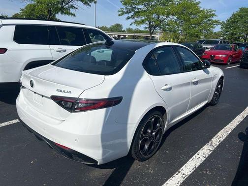 Milano White 2024 Alfa Romeo Giulia Veloce AWD
