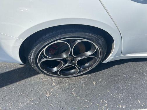 Milano White 2024 Alfa Romeo Giulia Veloce AWD