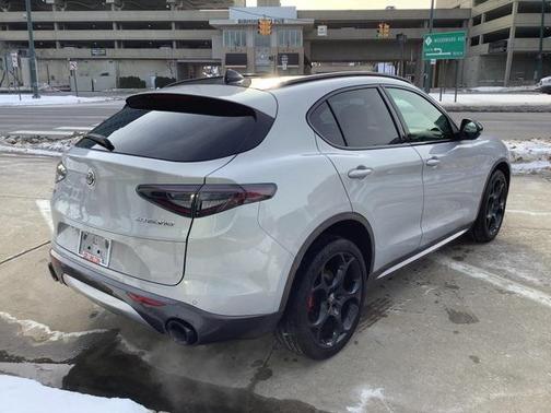 2024 Alfa Romeo Stelvio Ti