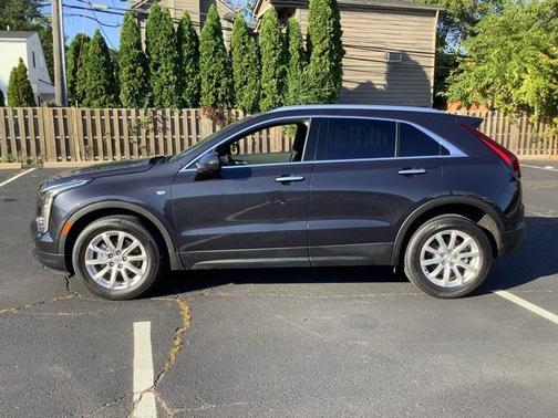 2023 Cadillac XT4 Luxury