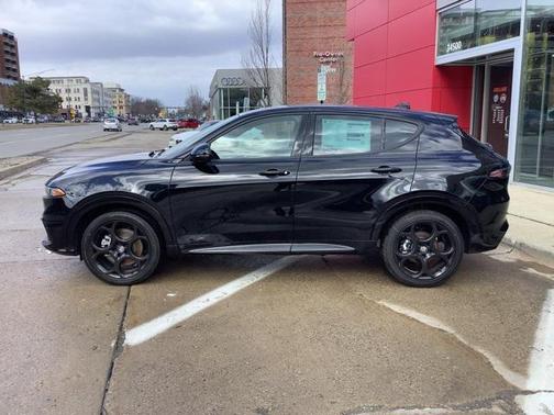 2026 Alfa Romeo Tonale Sprint