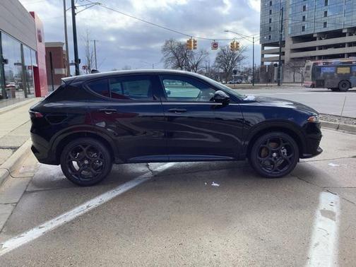 2026 Alfa Romeo Tonale Sprint