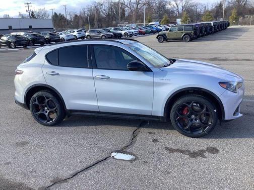 2026 Alfa Romeo Stelvio 