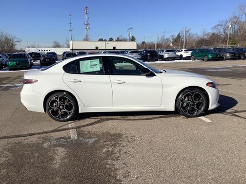 2025 Alfa Romeo Giulia AWD