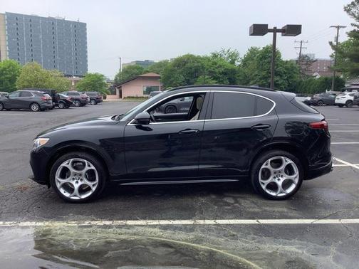 2023 Alfa Romeo Stelvio Ti Lusso