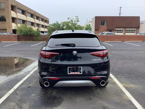 2023 Alfa Romeo Stelvio Ti Lusso