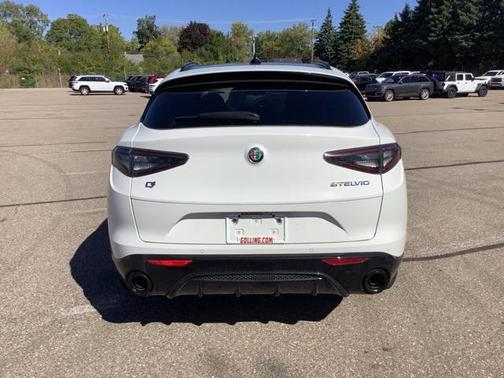 2025 Alfa Romeo Stelvio Sprint AWD