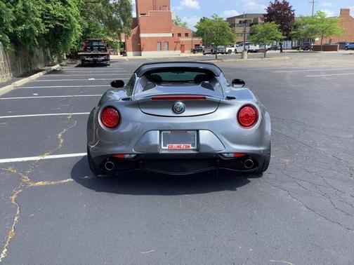 2018 Alfa Romeo 4C Spider Base