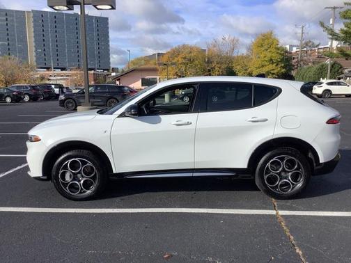 2024 Alfa Romeo Tonale Ti EAWD