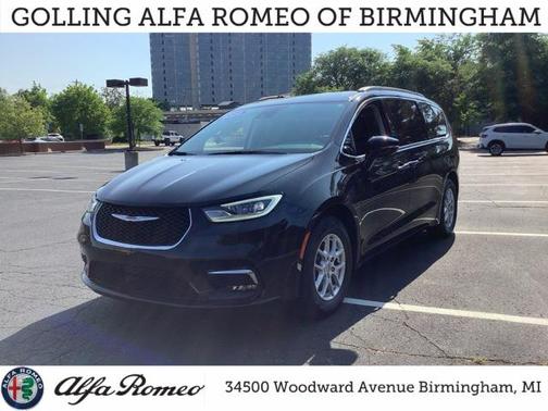 2022 Chrysler Pacifica Touring L