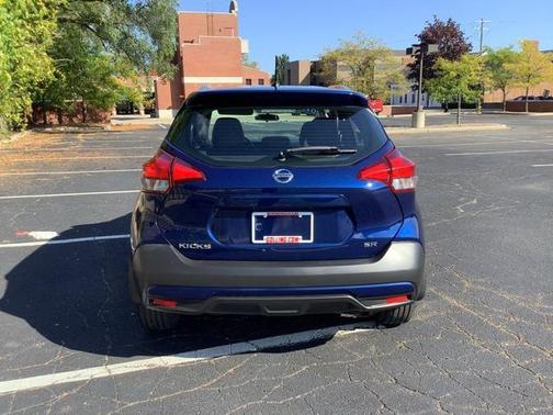 2019 Nissan Kicks SR