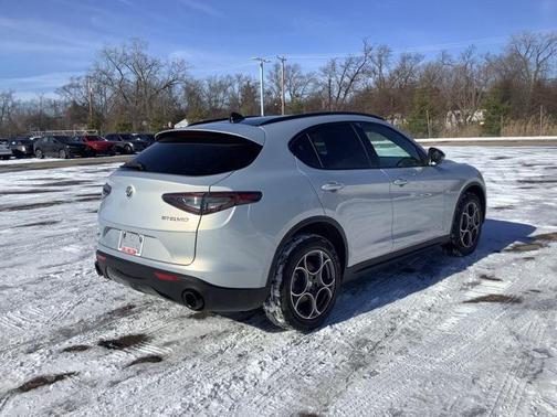 2025 Alfa Romeo Stelvio Sprint AWD