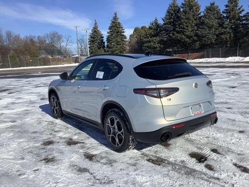2025 Alfa Romeo Stelvio Sprint AWD