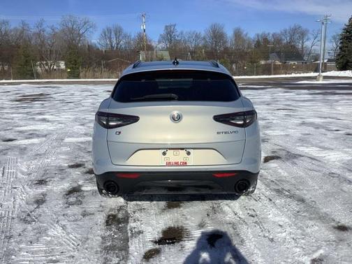 2025 Alfa Romeo Stelvio Sprint AWD