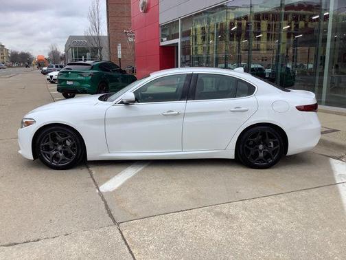 Alfa White 2019 Alfa Romeo Giulia Ti