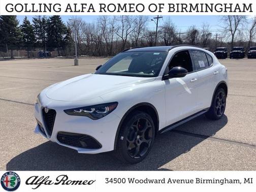 2025 Alfa Romeo Stelvio Sprint AWD
