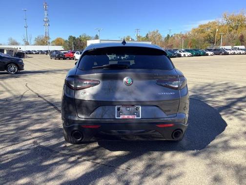 2025 Alfa Romeo Stelvio Sprint AWD